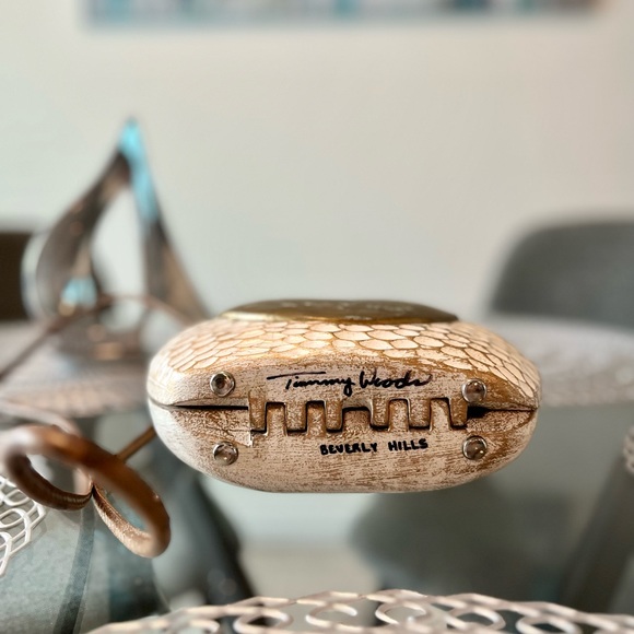 TIMMY WOODS *** AUTOGRAPHED*** Wood Heart Crossbody Bag - Picture 4 of 7